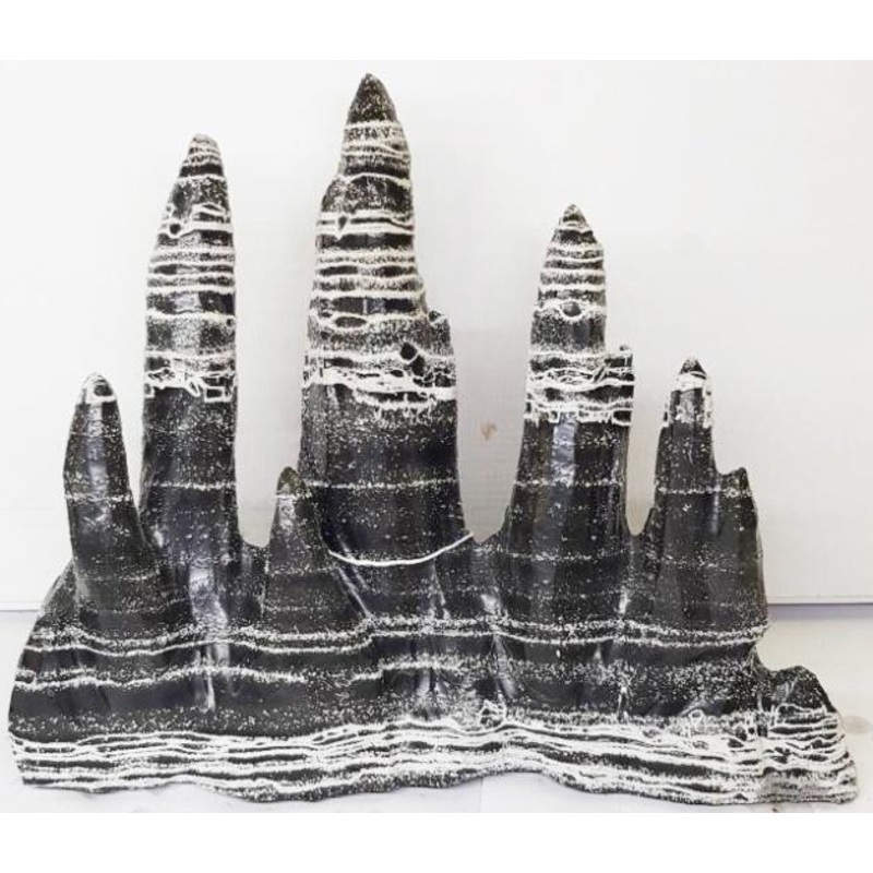 ROCK BLACK WITH WHITE LINES