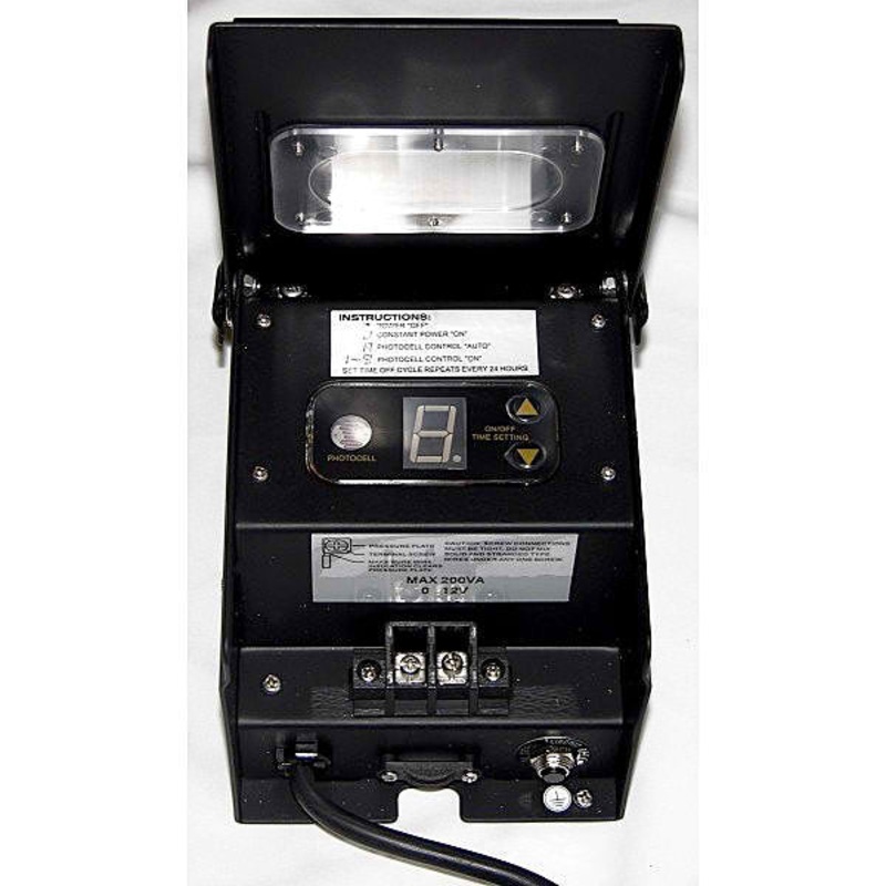 Alpine 200 and 300 Watt Transformers with Photocell & Timer